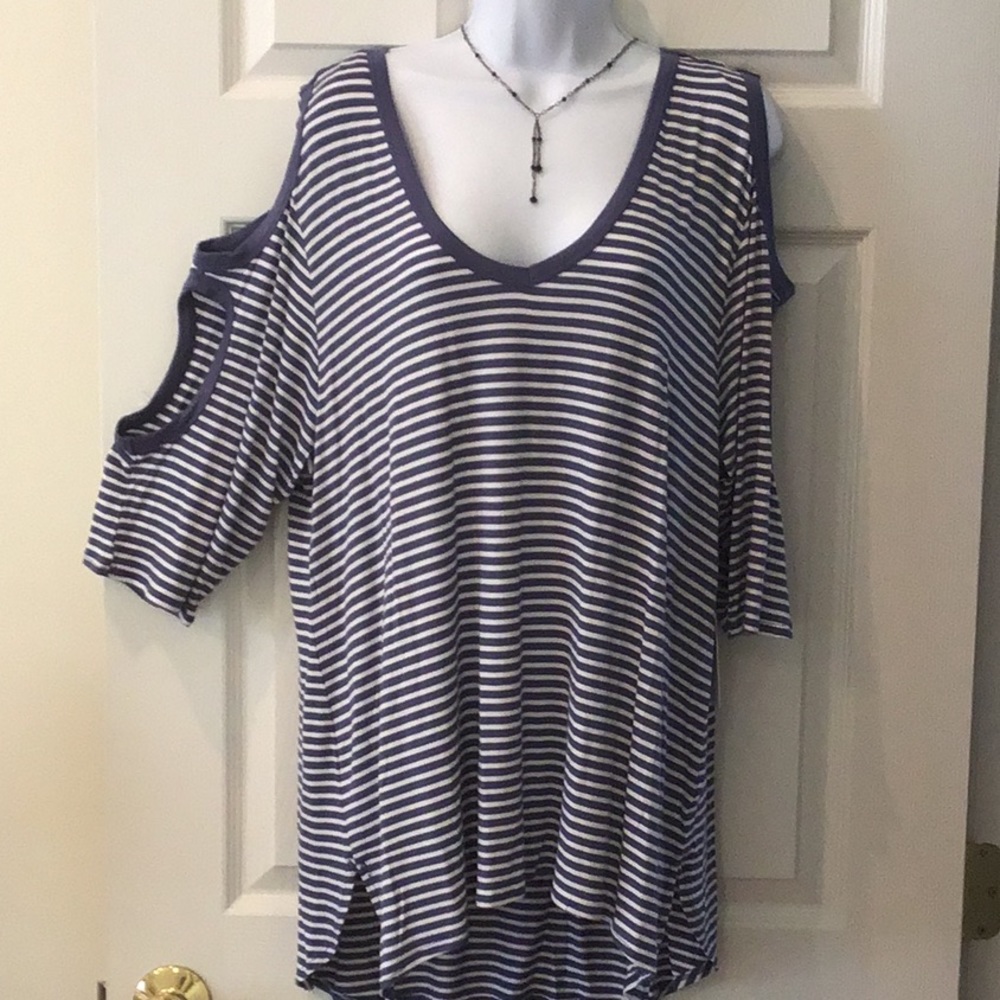 Hi Lo Peek A Boo Arm Blue Tunic NWT